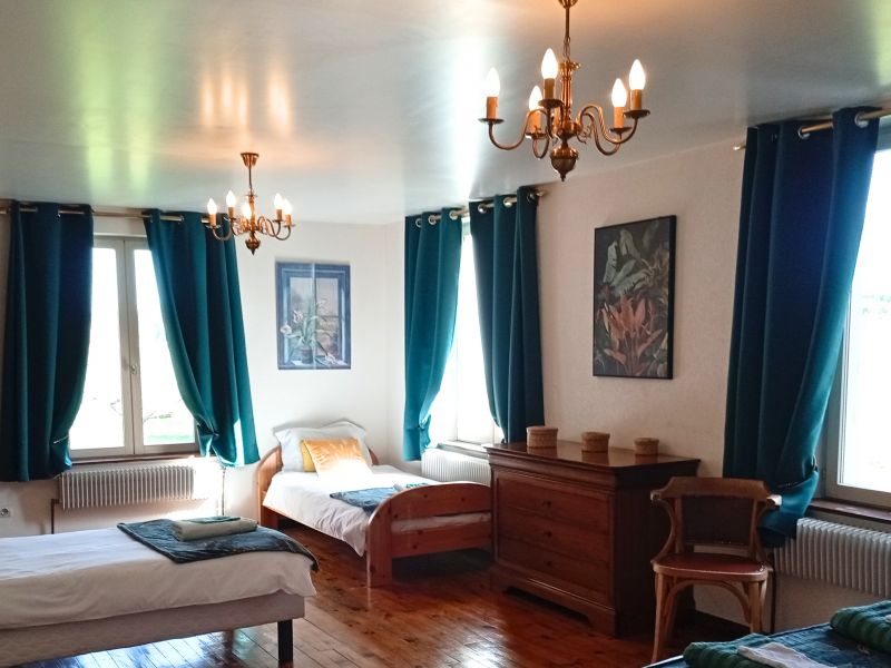 Chambre du Meunier (1 lit double 160×200 + 2 lits simples 90×190 cm)