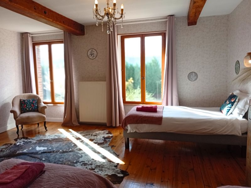 Chambre La Peau de Vache (3 lits simples : 2×80×200 + 1×90×190 cm)